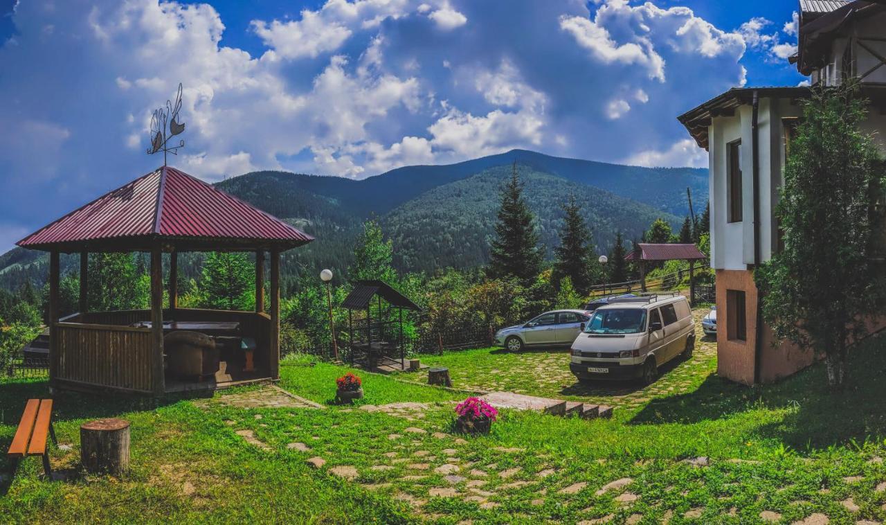 12 Months Estate Guest House Myslovka Exterior photo