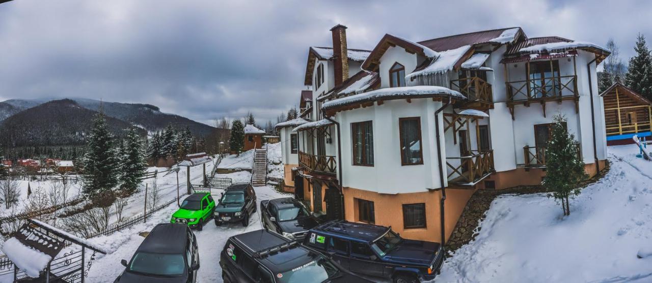 12 Months Estate Guest House Myslovka Exterior photo