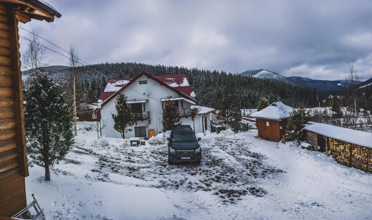 12 Months Estate Guest House Myslovka Exterior photo